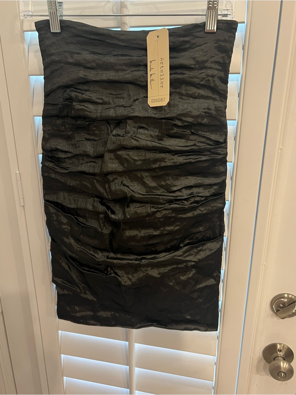 Aratelier Nicole Miller Black Textured Skirt